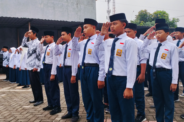 PERINGATAN HARI GURU NASIONAL DI SMPT DARUSSALAM BANDIL