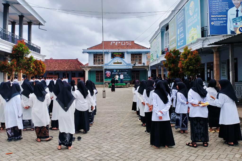 UPACARA HARI SANTRI 2024